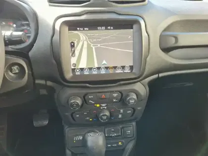 Photo 6 Jeep Renegade  1.3 Turbo T4 190 ch PHEV AT6 4xe eAWD