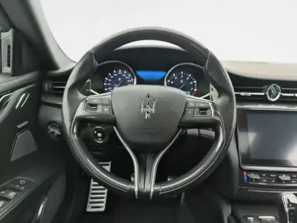 Photo 10 Maserati Quattroporte  V6 3.0 Bi-Turbo 410 S Q4