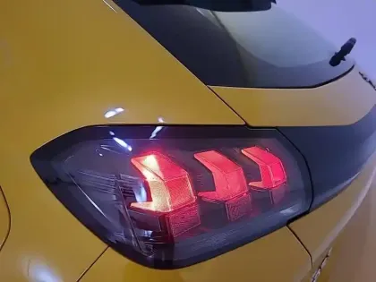 Photo 46 Peugeot 208  PureTech 75 S&S BVM5