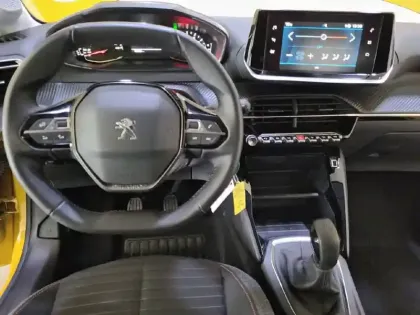 Photo 37 Peugeot 208  PureTech 75 S&S BVM5