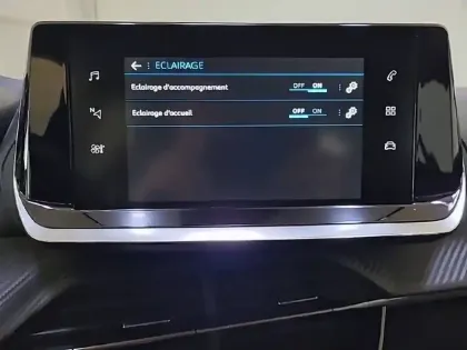 Photo 22 Peugeot 208  PureTech 75 S&S BVM5