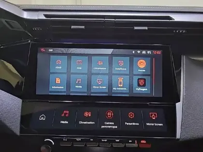 Photo 41 Peugeot 308  PureTech 130ch S&S EAT8