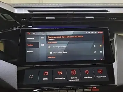 Photo 38 Peugeot 308  PureTech 130ch S&S EAT8