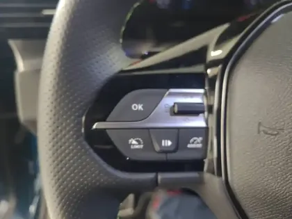 Photo 13 Peugeot 308  PureTech 130ch S&S EAT8