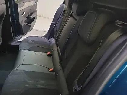 Photo 29 Peugeot 308  PureTech 130ch S&S EAT8