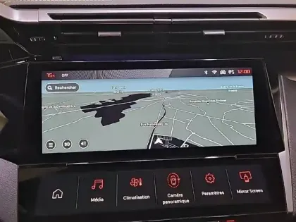 Photo 36 Peugeot 308  PureTech 130ch S&S EAT8