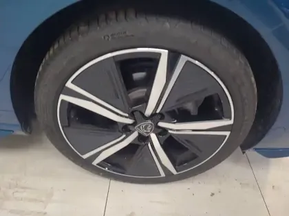 Photo 7 Peugeot 308  PureTech 130ch S&S EAT8