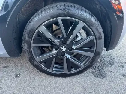 Photo 12 Peugeot 208  PureTech 100 S&S BVM6