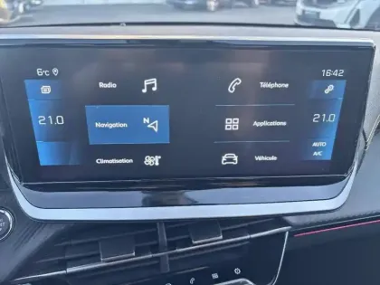 Photo 17 Peugeot 208  PureTech 100 S&S BVM6