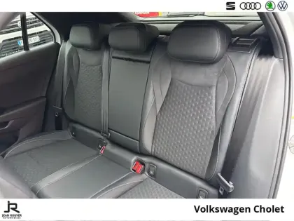 Photo 13 Volkswagen T-roc  1.5 eTSI EVO2 Hybrid 150 ch DSG7