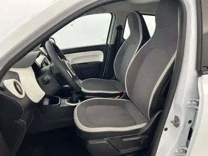 Photo 17 Renault Twingo  III SCe 65