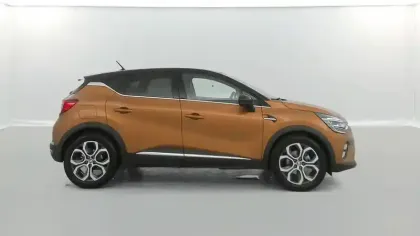 Photo 14 Renault Captur  E-Tech 145 - 21