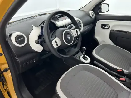 Photo 18 Renault Twingo  III E-Tech