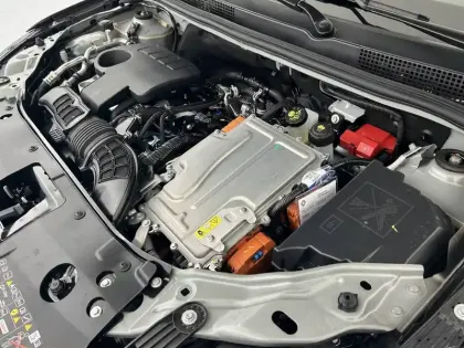 Photo 30 Dacia Jogger  Hybrid 140 7 places GSR2