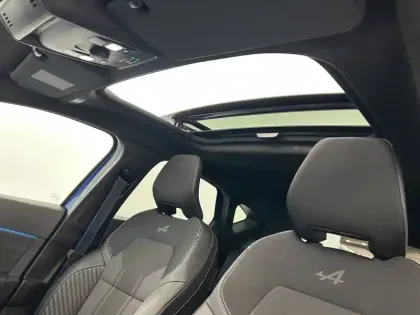 Photo 34 Renault Captur  E-Tech full hybrid 145 ch