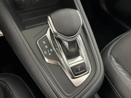 Photo 26 Renault Captur  E-Tech full hybrid 145 ch