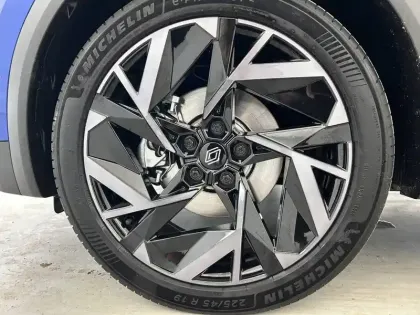 Photo 32 Renault Captur  E-Tech full hybrid 145 ch