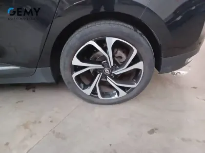 Photo 10 Renault Grand Scenic  TCe 160 FAP EDC - 21