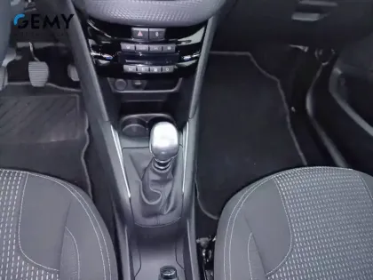 Photo 14 Peugeot 208 Gén. I Ph2 Tech Edition 5