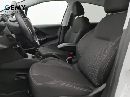 Photo 8 Peugeot 208 Gén. I Ph2 Tech Edition 5