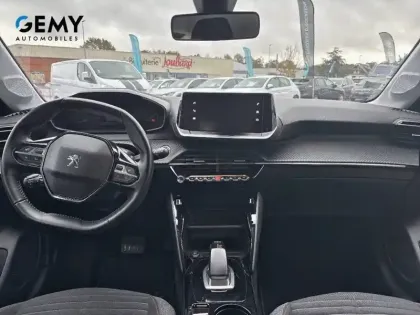 Photo 7 Peugeot 208  Electrique 50 kWh 136ch