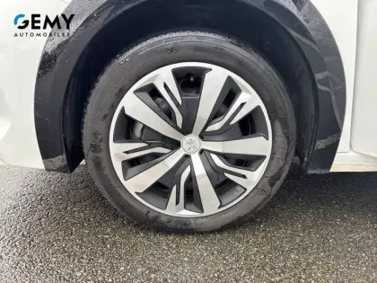 Photo 10 Peugeot 208  Electrique 50 kWh 136ch