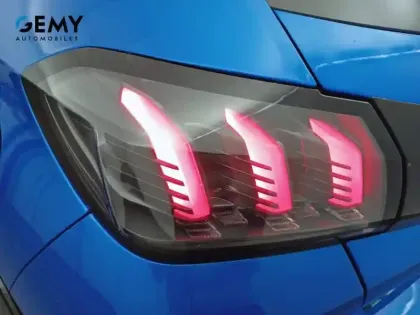 Photo 21 Peugeot 208  Electrique 50 kWh 136ch