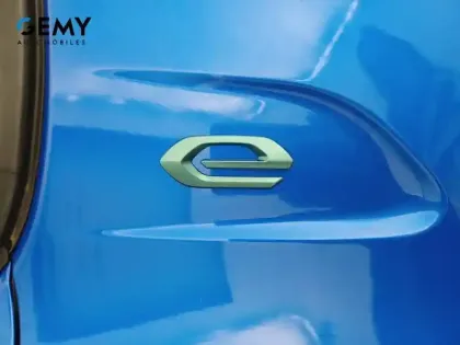 Photo 20 Peugeot 208  Electrique 50 kWh 136ch