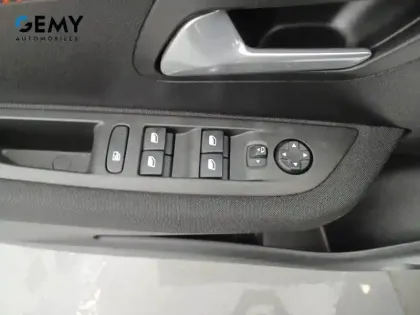 Photo 10 Peugeot 208 Gén. II Ph1 Active 5