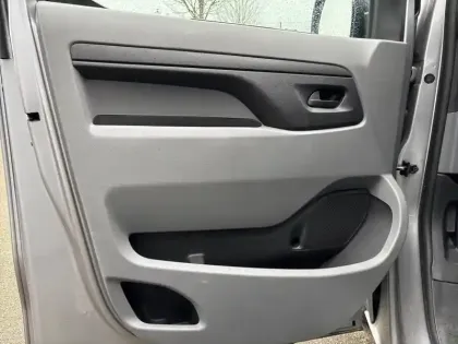 Photo 22 Toyota Proace  DOUBLE CABINE VITRE MEDIUM 2.0L 180 D-4D BVA8