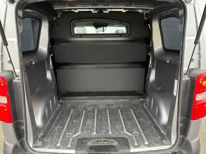 Photo 14 Toyota Proace  DOUBLE CABINE VITRE MEDIUM 2.0L 180 D-4D BVA8