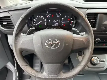 Photo 8 Toyota Proace  DOUBLE CABINE VITRE MEDIUM 2.0L 180 D-4D BVA8