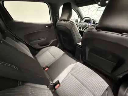 Photo 64 Renault Clio  E-Tech full hybrid 145 GSR2