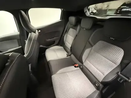 Photo 21 Renault Clio  E-Tech full hybrid 145 GSR2