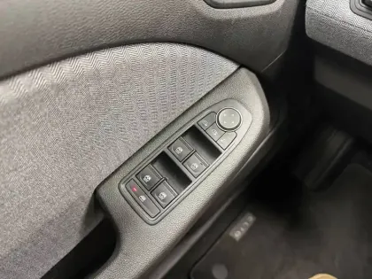 Photo 80 Renault Clio  E-Tech full hybrid 145 GSR2