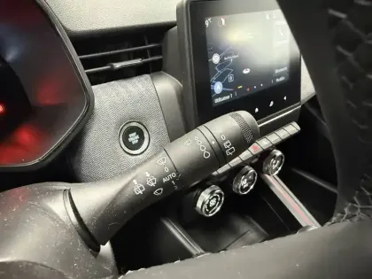 Photo 31 Renault Clio  E-Tech full hybrid 145 GSR2