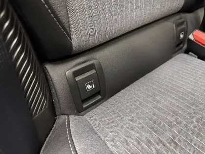 Photo 112 Renault Clio  E-Tech full hybrid 145 GSR2