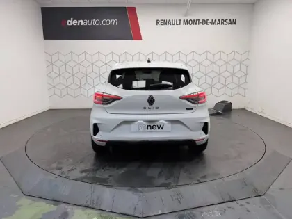 Photo 97 Renault Clio  E-Tech full hybrid 145 GSR2