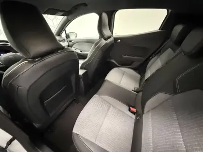 Photo 20 Renault Clio  E-Tech full hybrid 145 GSR2