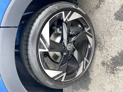 Photo 5 Volkswagen T-roc  1.5 eTSI EVO2 Hybrid 150 ch DSG7