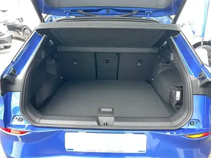 Photo 14 Volkswagen T-roc  1.5 eTSI EVO2 Hybrid 150 ch DSG7