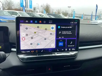 Photo 18 Volkswagen T-roc  1.5 eTSI EVO2 Hybrid 150 ch DSG7