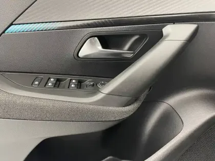 Photo 59 Peugeot 2008 Gén. II Ph1 NG Style 5