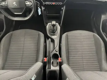 Photo 61 Peugeot 2008 Gén. II Ph1 NG Style 5