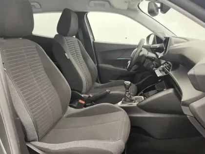 Photo 25 Peugeot 2008  BlueHDi 110 S&S BVM6