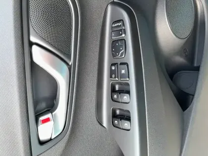 Photo 9 Hyundai Kona  Electrique 39 kWh - 136 ch