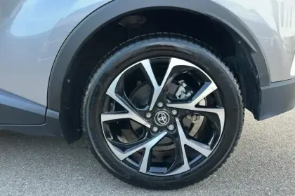 Photo 45 Toyota C-HR  Hybride 122h