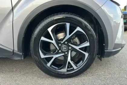 Photo 46 Toyota C-HR  Hybride 122h