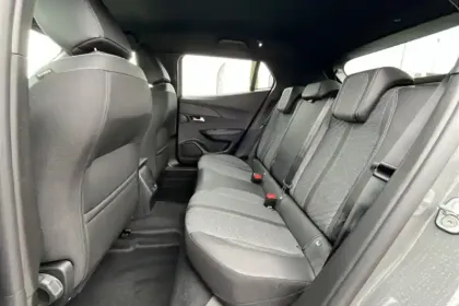 Photo 8 Peugeot 2008  Hybrid 145 e-DCS6