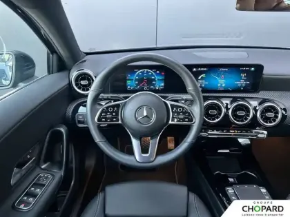 Photo 15 Mercedes Classe A  250 e 8G-DCT